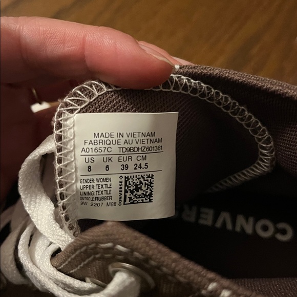 Like new Converse Women's High-Top Platform Sneakers - brown worn once - Picture 9 of 9